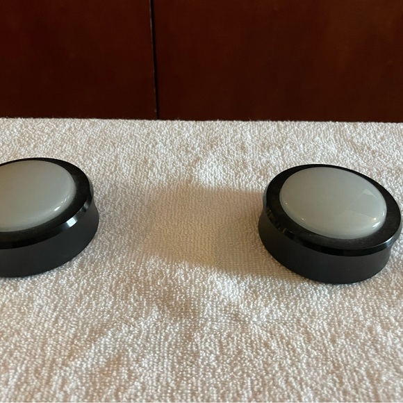 Amazon Dot - Picture 2 of 4